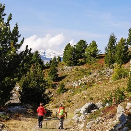 A 200m De La Tele-cabine De