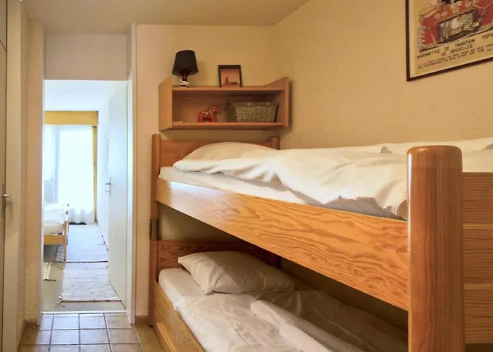 à 200m De La Télé-cabine De