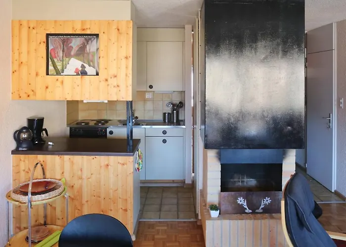 à 200m De La Télé-cabine De